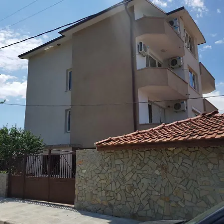 Къща За Гости Кошарите بيت ضيافة Kosharitsa