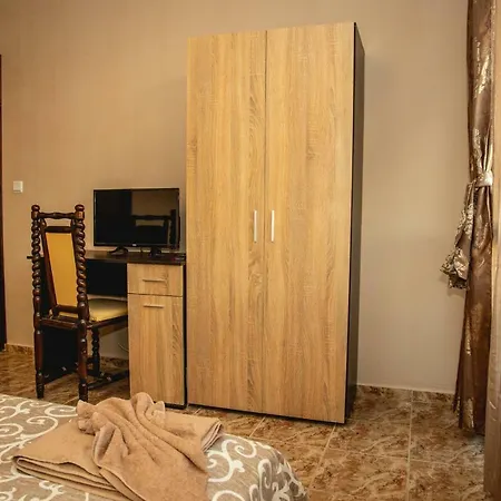 Къща За Гости Кошарите بيت ضيافة